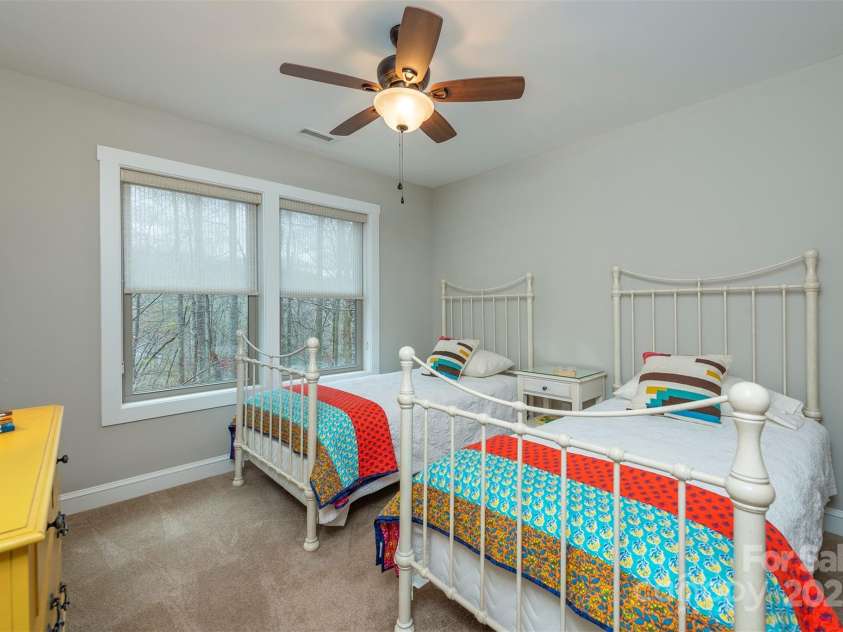 102 Kanawha Drive, Montreat, NC 28757.  MLS# CAR4238560, YatesRealty ID 15688. 