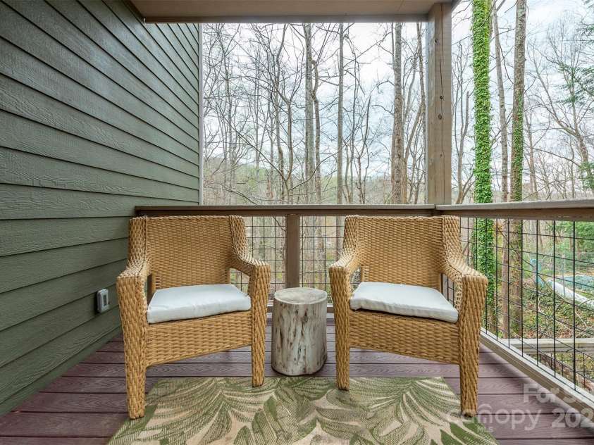 102 Kanawha Drive, Montreat, NC 28757.  MLS# CAR4238560, YatesRealty ID 15688. 