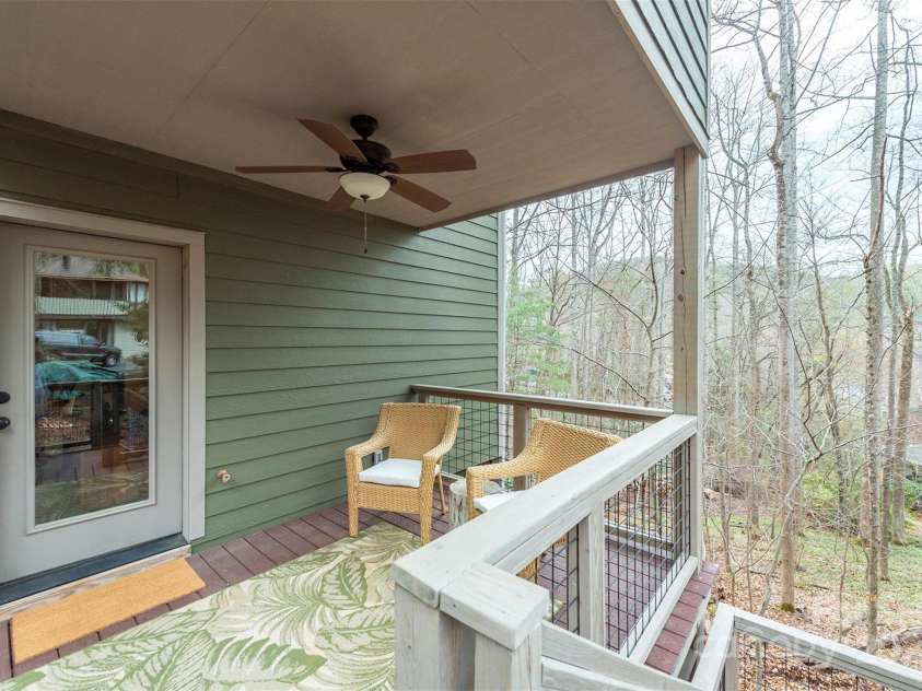 102 Kanawha Drive, Montreat, NC 28757.  MLS# CAR4238560, YatesRealty ID 15688. 