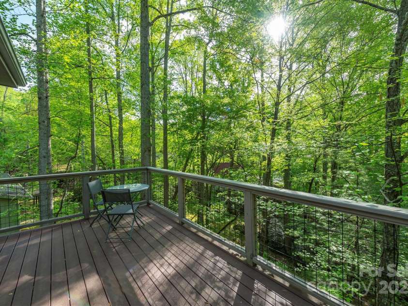 102 Kanawha Drive, Montreat, NC 28757.  MLS# CAR4238560, YatesRealty ID 15688. 