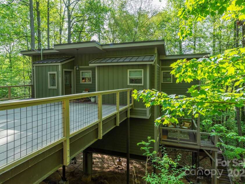 102 Kanawha Drive, Montreat, NC 28757.  MLS# CAR4238560, YatesRealty ID 15688. 
