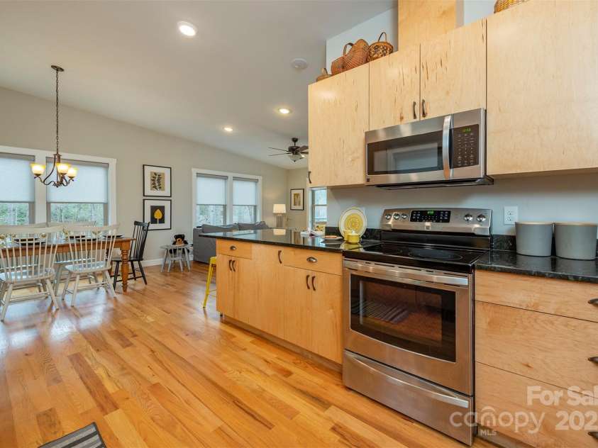 102 Kanawha Drive, Montreat, NC 28757.  MLS# CAR4238560, YatesRealty ID 15688. 