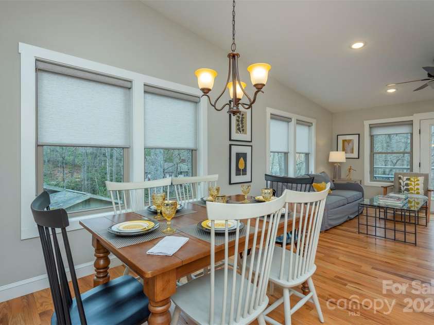 102 Kanawha Drive, Montreat, NC 28757.  MLS# CAR4238560, YatesRealty ID 15688. 