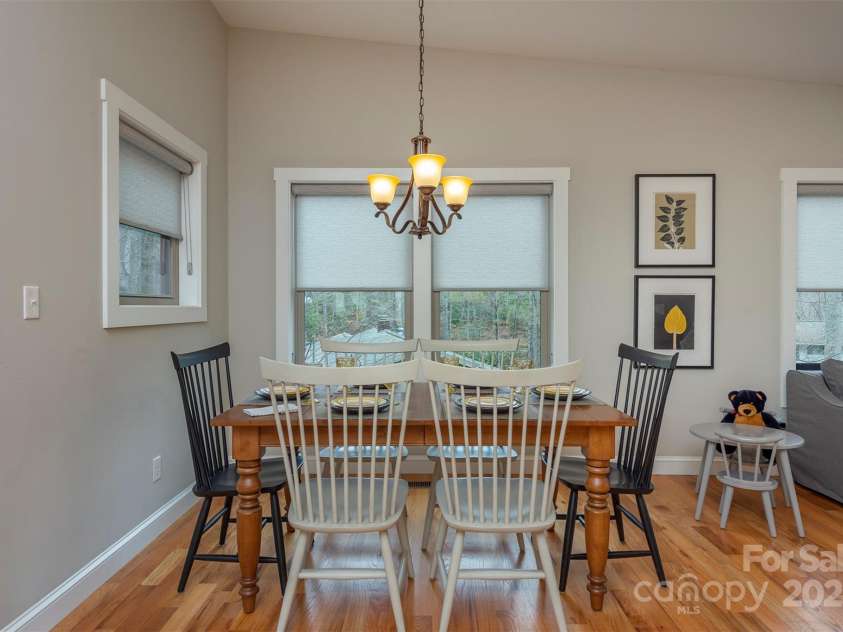 102 Kanawha Drive, Montreat, NC 28757.  MLS# CAR4238560, YatesRealty ID 15688. 
