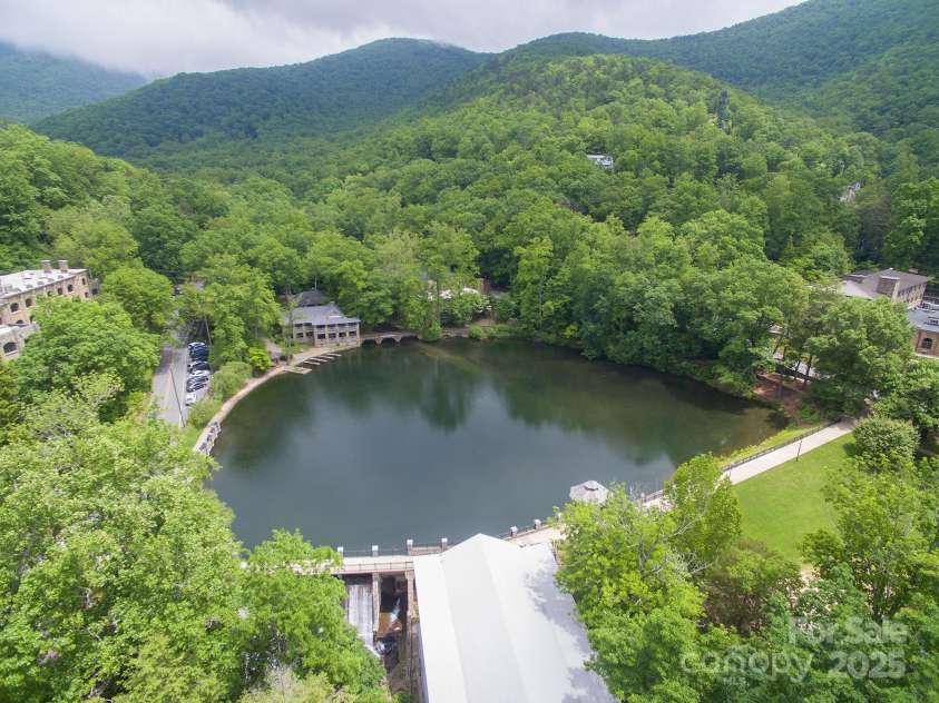 102 Kanawha Drive, Montreat, NC 28757.  MLS# CAR4238560, YatesRealty ID 15688. 