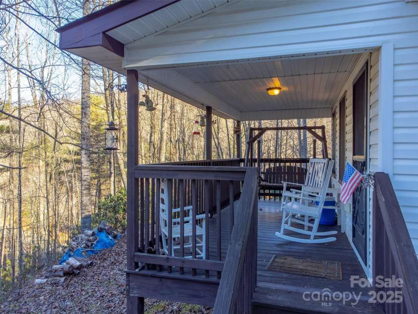 109 Hog Cove Road, Sylva, NC 28779.  MLS# CAR4332121, YatesRealty ID 1569. 