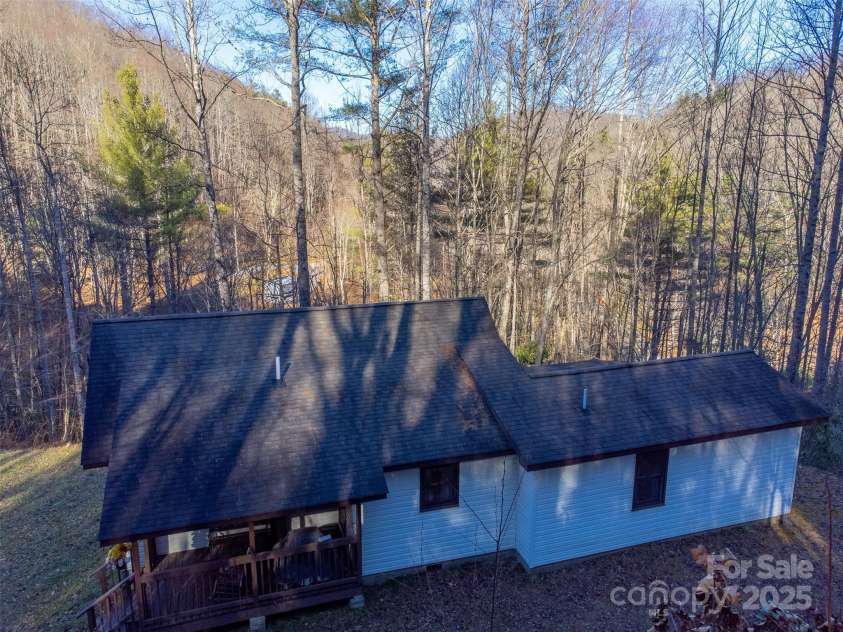 109 Hog Cove Road, Sylva, NC 28779.  MLS# CAR4332121, YatesRealty ID 1569. 