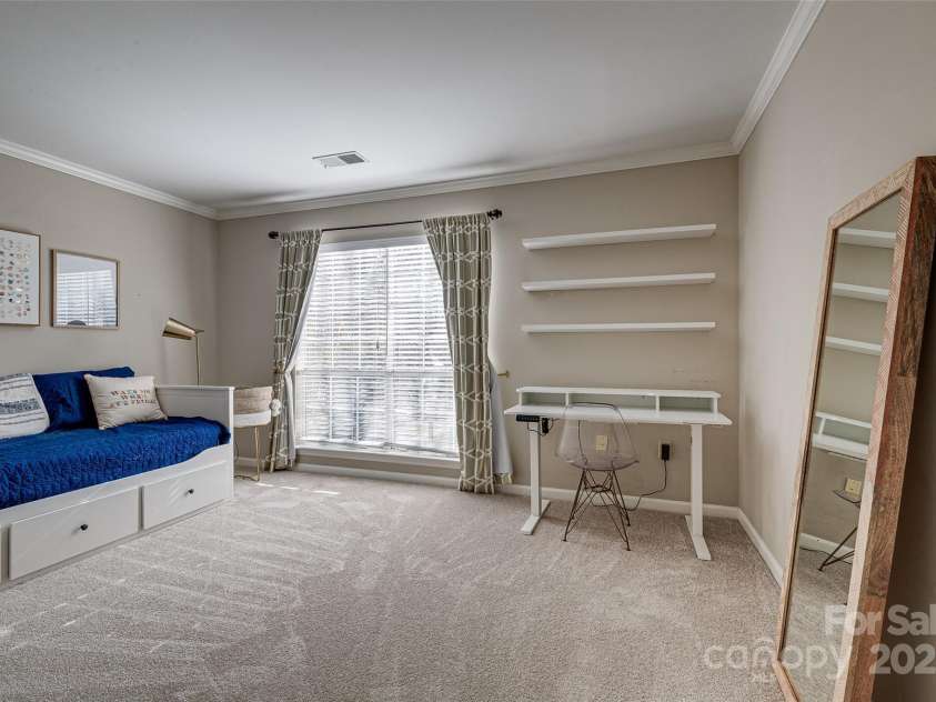 5009 Sharon Road, Charlotte, NC 28210.  MLS# CAR4256042, YatesRealty ID 15690. 