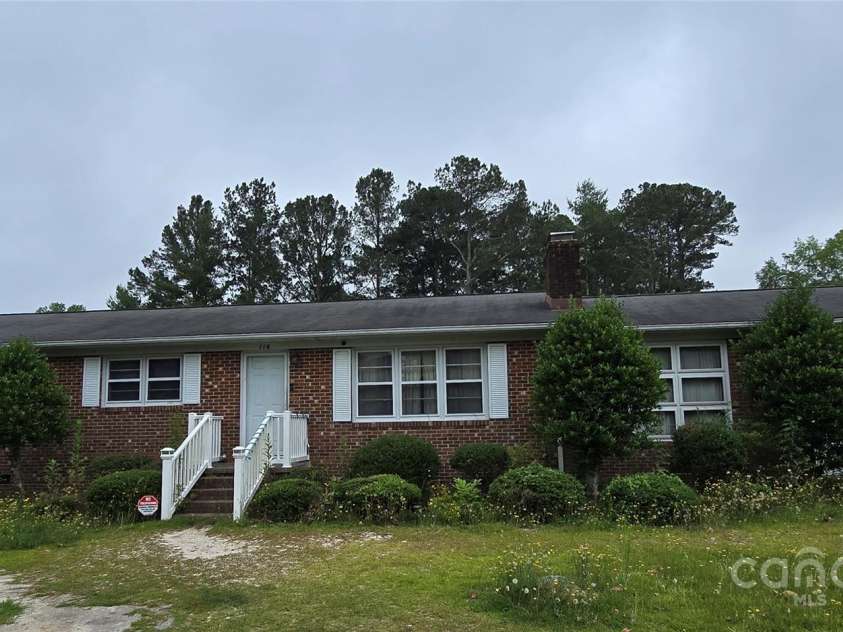 116 Graves Street, Candor, NC 27229.  MLS# CAR4260962, YatesRealty ID 15691. 