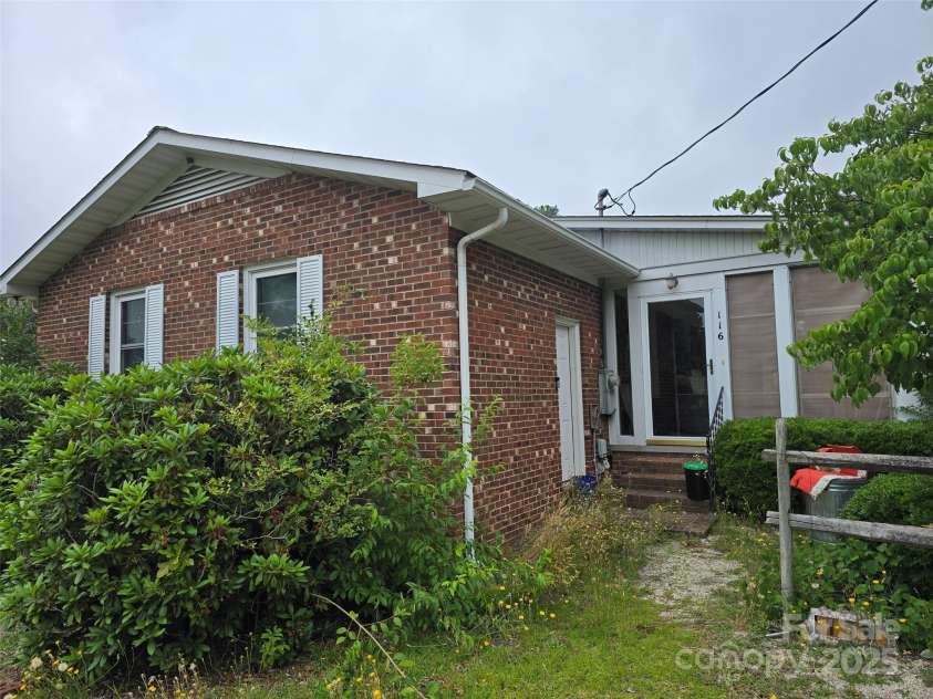116 Graves Street, Candor, NC 27229.  MLS# CAR4260962, YatesRealty ID 15691. 