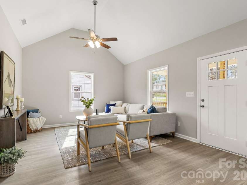 420 Charlotte Street, York, SC 29745.  MLS# CAR4362538, YatesRealty ID 15691. 