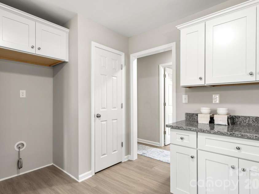 420 Charlotte Street, York, SC 29745.  MLS# CAR4362538, YatesRealty ID 15691. 
