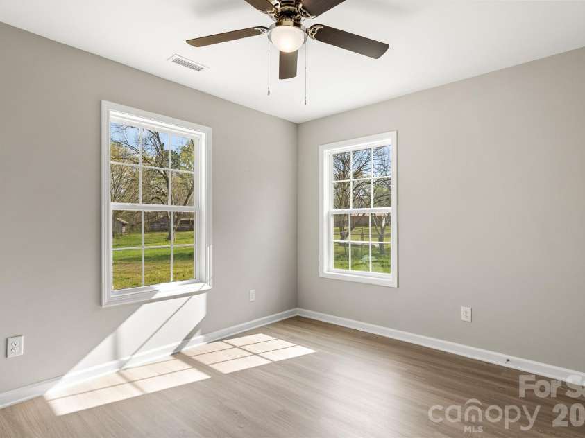 420 Charlotte Street, York, SC 29745.  MLS# CAR4362538, YatesRealty ID 15691. 