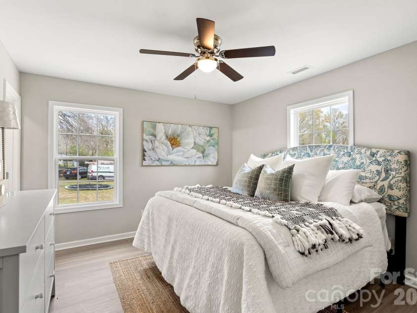 420 Charlotte Street, York, SC 29745.  MLS# CAR4362538, YatesRealty ID 15691. 