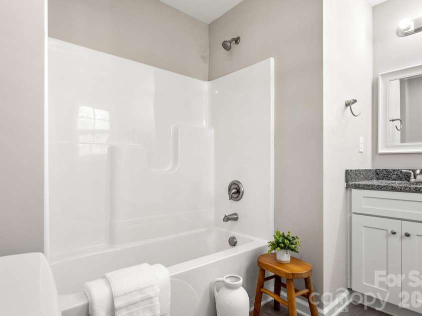 420 Charlotte Street, York, SC 29745.  MLS# CAR4362538, YatesRealty ID 15691. 
