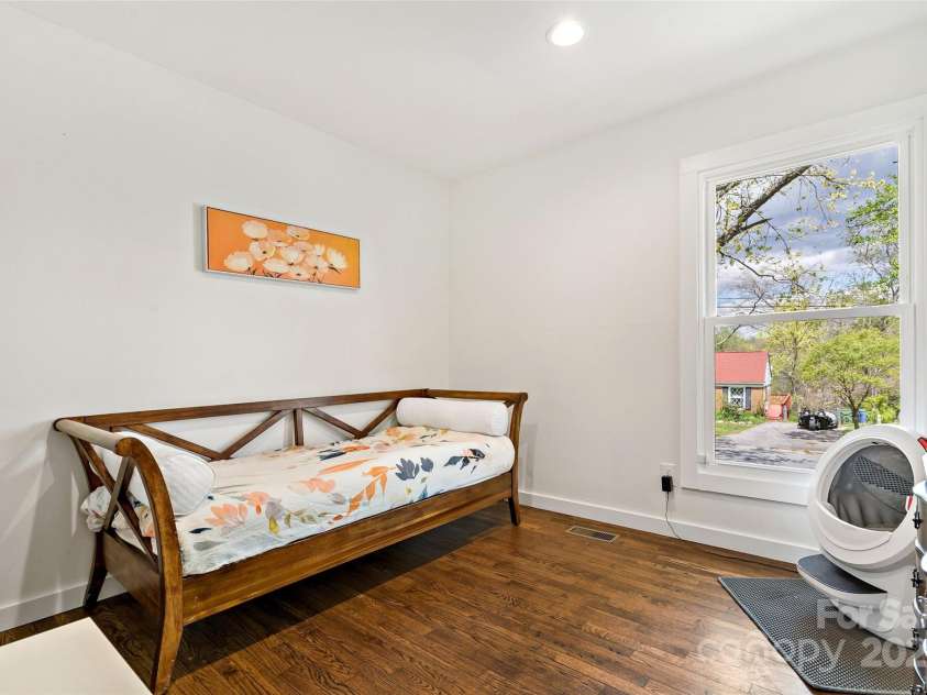 19 Starmount Drive, Asheville, NC 28806.  MLS# CAR4246841, YatesRealty ID 15692. Bedroom #3