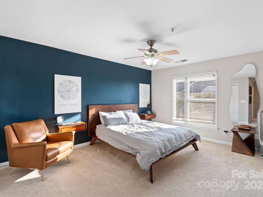511 Donatello Avenue, Charlotte, NC 28205.  MLS# CAR4259242, YatesRealty ID 15693. 