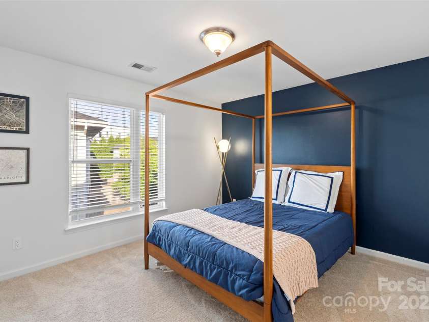 511 Donatello Avenue, Charlotte, NC 28205.  MLS# CAR4259242, YatesRealty ID 15693. 