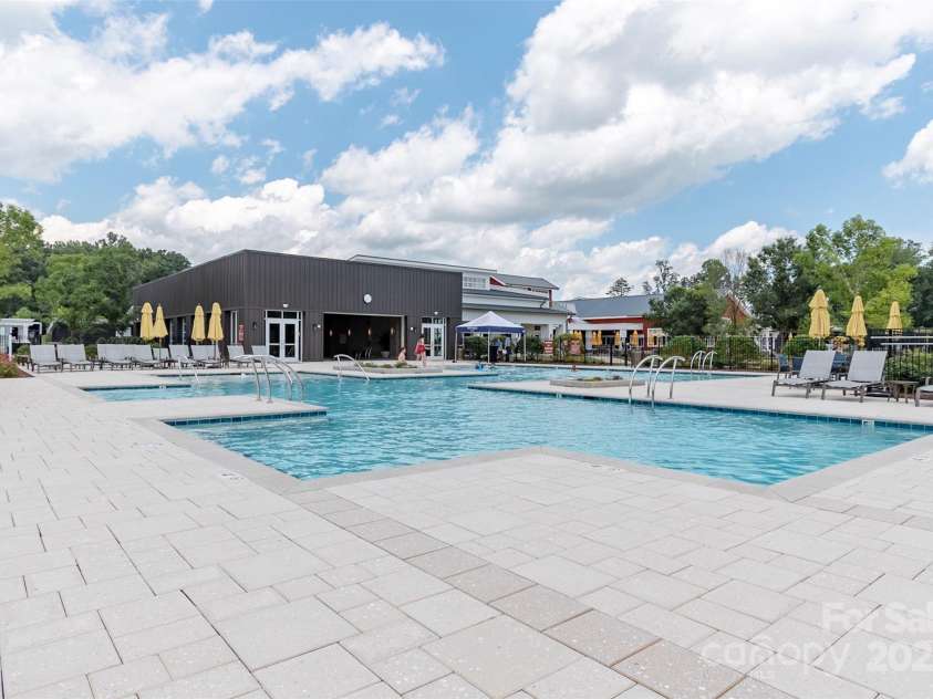 6272 Raven Rock Drive, Denver, NC 28037.  MLS# CAR4249460, YatesRealty ID 15695. 