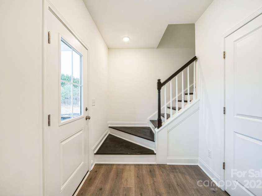 81 Walnut Springs Drive, Asheville, NC 28804.  MLS# CAR4247656, YatesRealty ID 15696. 