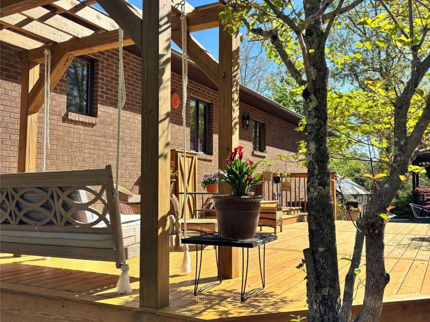 573 & 577 Randolph Road, Marion, NC 28752.  MLS# CAR4368362, YatesRealty ID 15697. 