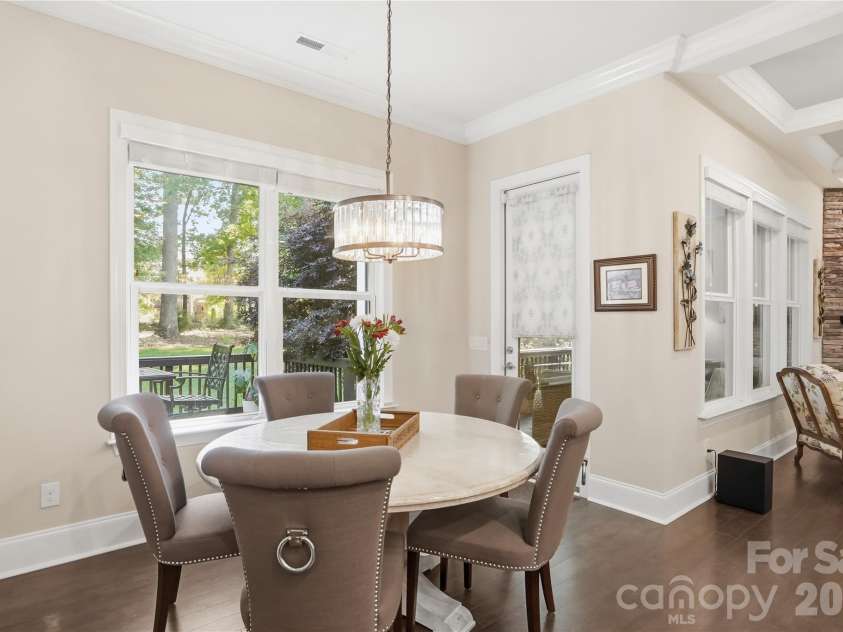 124 Shimmerlake Lane, Belmont, NC 28012.  MLS# CAR4372639, YatesRealty ID 15698. Breakfast Area