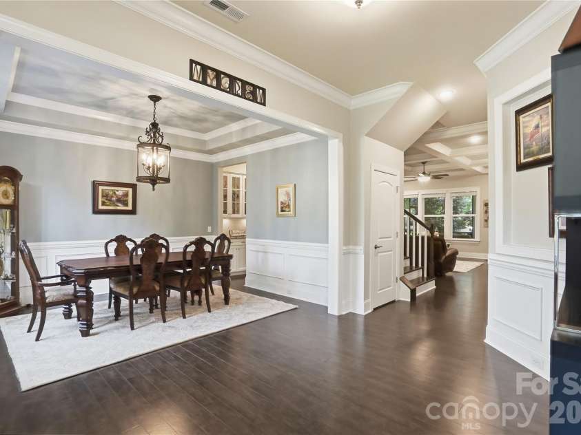 124 Shimmerlake Lane, Belmont, NC 28012.  MLS# CAR4372639, YatesRealty ID 15698. Dining Room with Double Tray