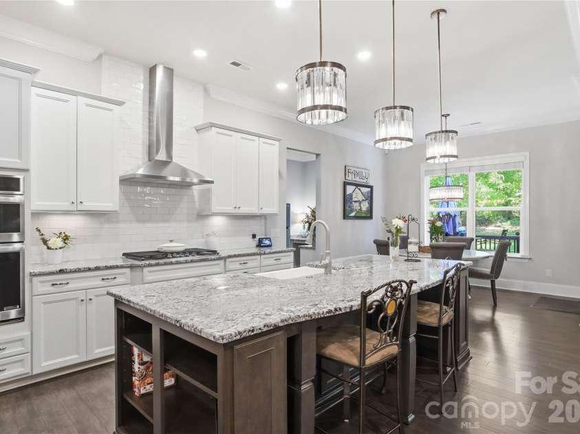 124 Shimmerlake Lane, Belmont, NC 28012.  MLS# CAR4372639, YatesRealty ID 15698. Kitchen