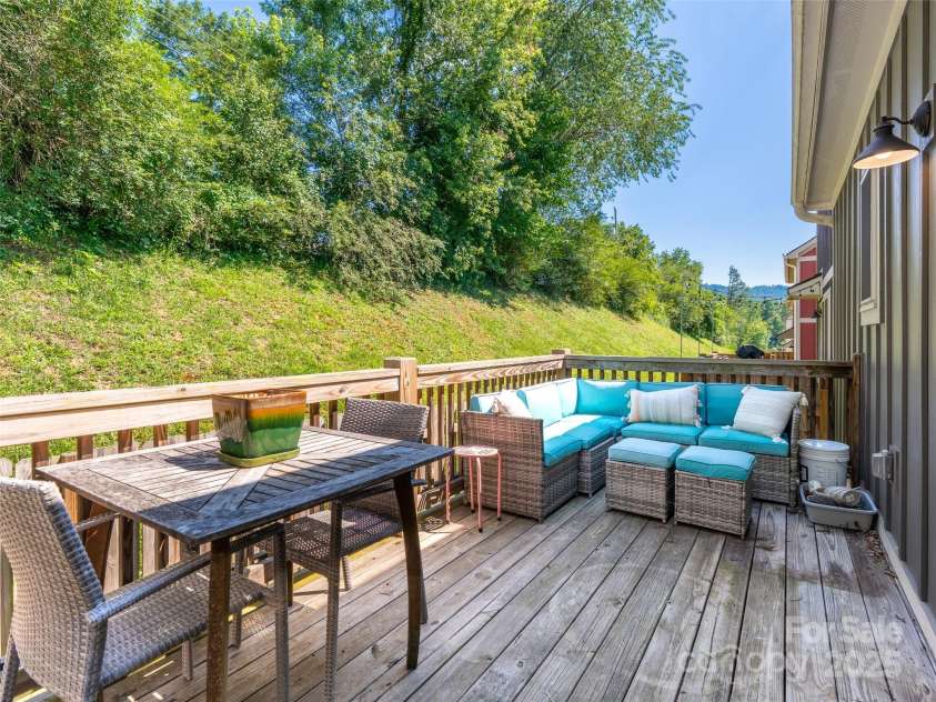 82 Wheeler Road, Weaverville, NC 28787.  MLS# CAR4262641, YatesRealty ID 15698. 