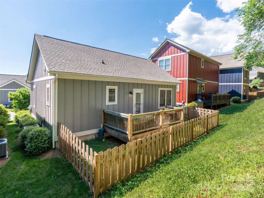 82 Wheeler Road, Weaverville, NC 28787.  MLS# CAR4262641, YatesRealty ID 15698. 