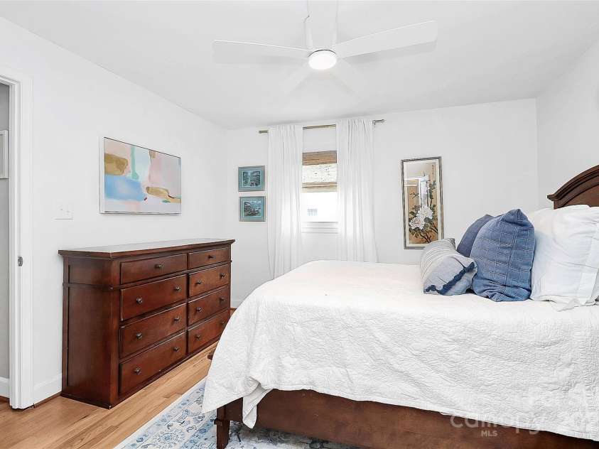 5929 Brookhaven Road, Charlotte, NC 28210.  MLS# CAR4262613, YatesRealty ID 15699. 