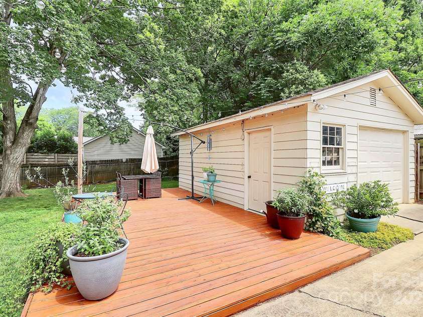 5929 Brookhaven Road, Charlotte, NC 28210.  MLS# CAR4262613, YatesRealty ID 15699. 