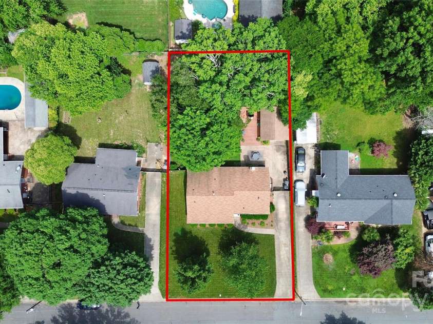 5929 Brookhaven Road, Charlotte, NC 28210.  MLS# CAR4262613, YatesRealty ID 15699. 