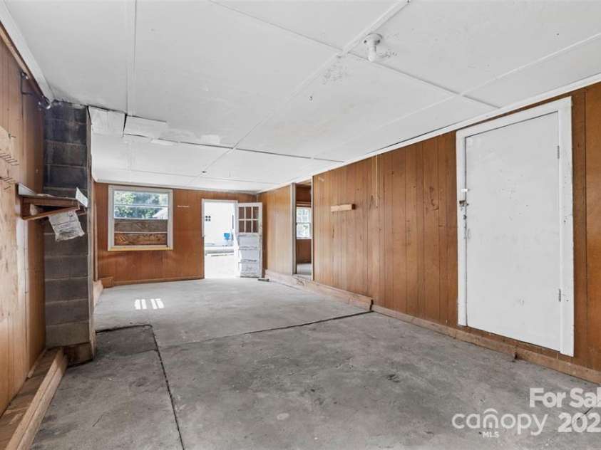 323 20th Street, Kannapolis, NC 28083.  MLS# CAR4287676, YatesRealty ID 157. Outbuilding can be used for extra storage or potential for renovation