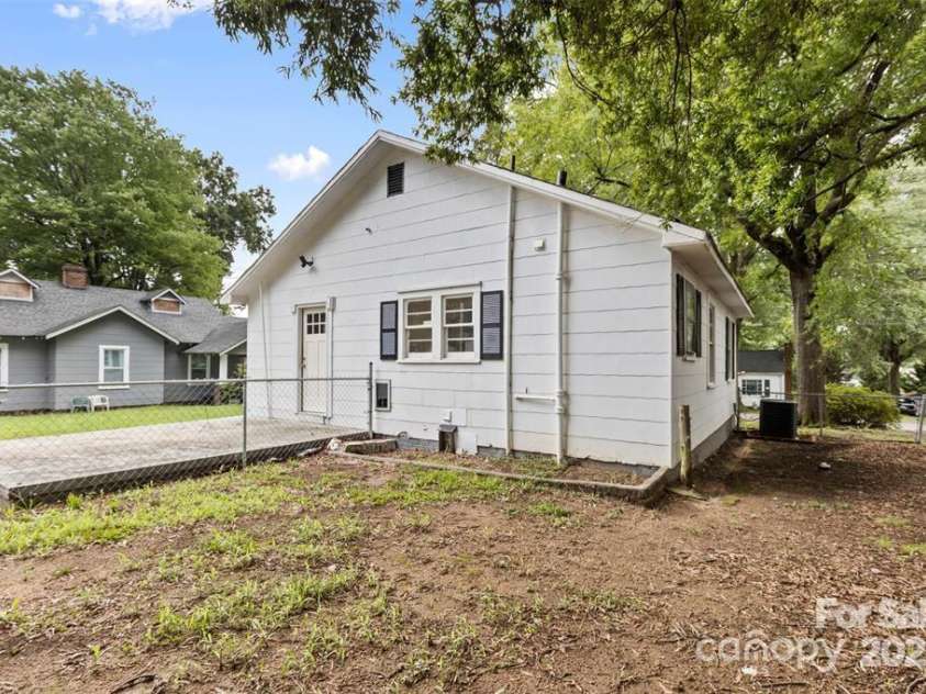 323 20th Street, Kannapolis, NC 28083.  MLS# CAR4287676, YatesRealty ID 157. Rear of home