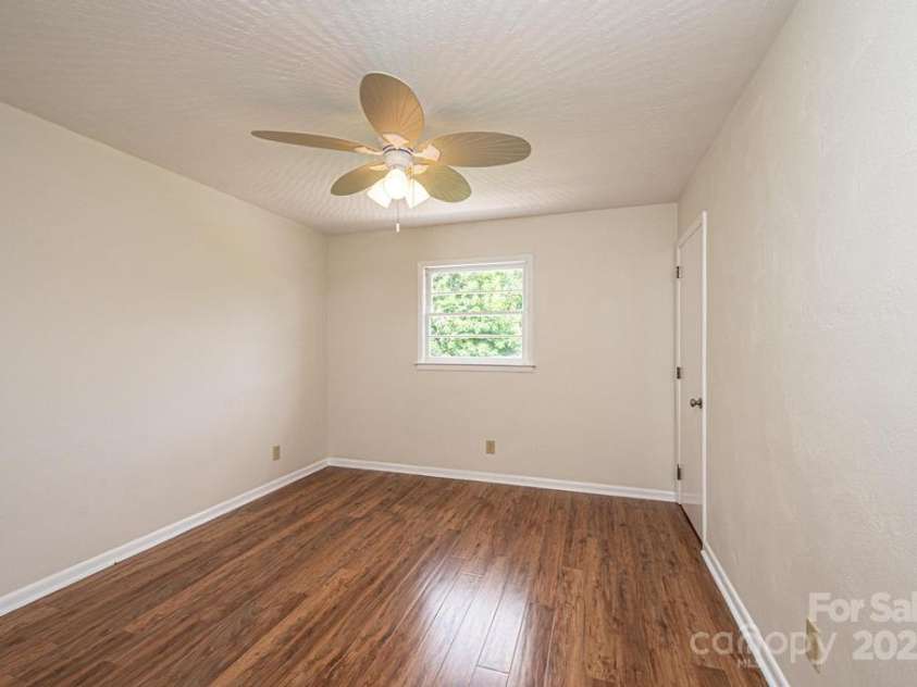 3398 Shamrock Heights, Hudson, NC 28638.  MLS# CAR4332297, YatesRealty ID 1570. 