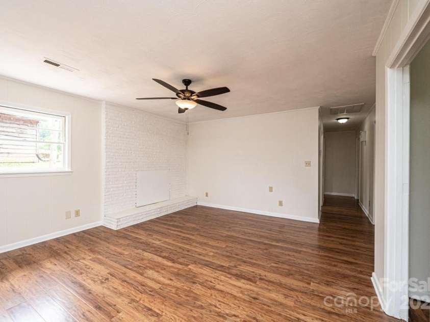 3398 Shamrock Heights, Hudson, NC 28638.  MLS# CAR4332297, YatesRealty ID 1570. 