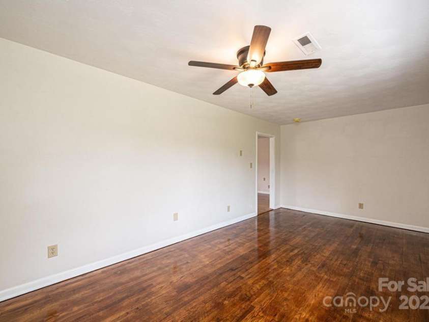 3398 Shamrock Heights, Hudson, NC 28638.  MLS# CAR4332297, YatesRealty ID 1570. 