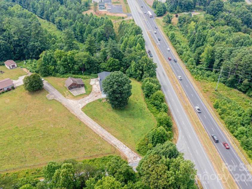 3398 Shamrock Heights, Hudson, NC 28638.  MLS# CAR4332297, YatesRealty ID 1570. House of the hill! 