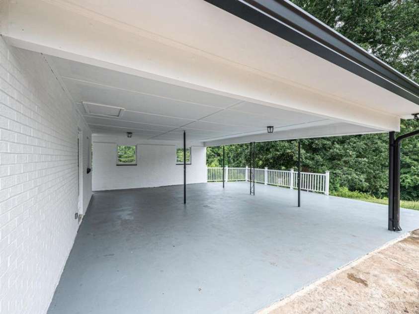 3398 Shamrock Heights, Hudson, NC 28638.  MLS# CAR4332297, YatesRealty ID 1570. Imagine the outdoor lights you could have! 