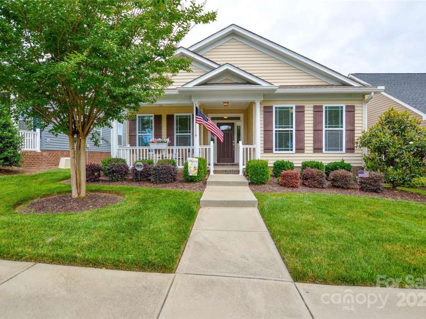 11607 Meetinghouse Drive, Cornelius, NC 28031.  MLS# CAR4264013, YatesRealty ID 15700. 