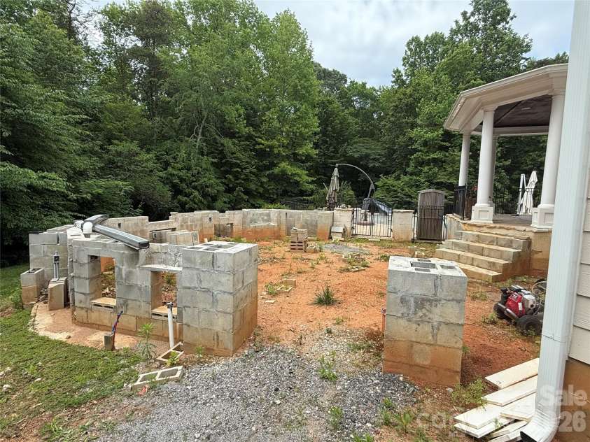450 Greywalls Lane, Iron Station, NC 28080.  MLS# CAR4411298, YatesRealty ID 15701. 