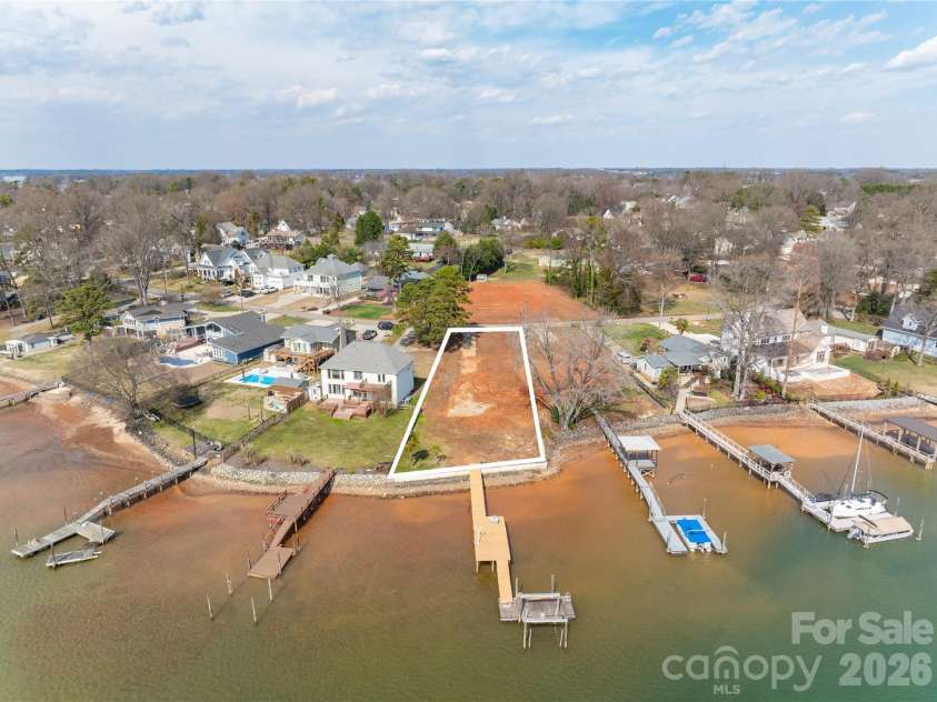 21506 Rio Oro Drive, Cornelius, NC 28031.  MLS# CAR4347482, YatesRealty ID 15702. 