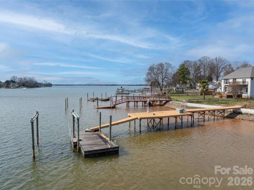 21506 Rio Oro Drive, Cornelius, NC 28031.  MLS# CAR4347482, YatesRealty ID 15702. 