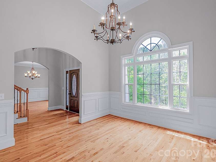 137 Northington Woods Drive, Mooresville, NC 28117.  MLS# CAR4367373, YatesRealty ID 15705. 