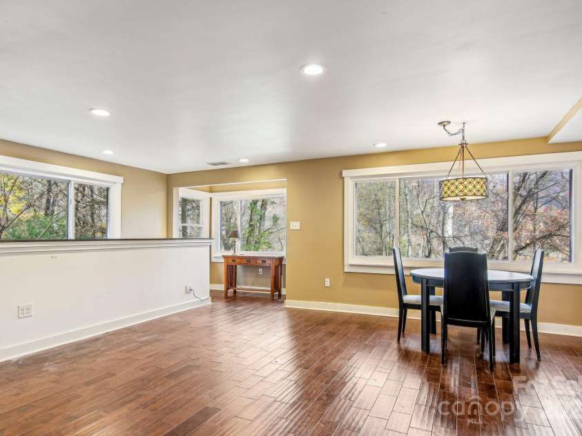 231 Highlands Loop, Maggie Valley, NC 28751.  MLS# CAR4263450, YatesRealty ID 15705. 