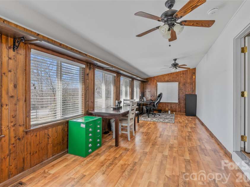 21 Ben Owenby Road, Fairview, NC 28730.  MLS# CAR4330402, YatesRealty ID 15706. 