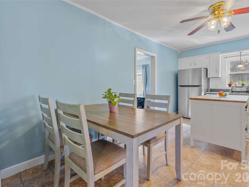 21 Ben Owenby Road, Fairview, NC 28730.  MLS# CAR4330402, YatesRealty ID 15706. 