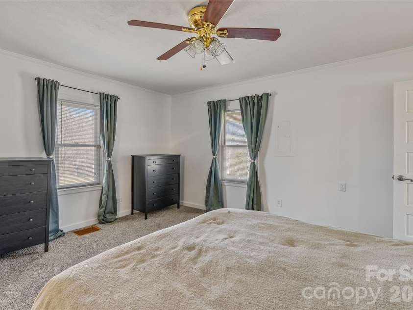 21 Ben Owenby Road, Fairview, NC 28730.  MLS# CAR4330402, YatesRealty ID 15706. 