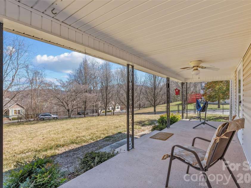 21 Ben Owenby Road, Fairview, NC 28730.  MLS# CAR4330402, YatesRealty ID 15706. 